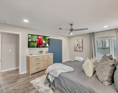 1898 Winding Creek Lane Sw - Photo Thumbnail 11