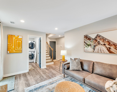 1898 Winding Creek Lane Sw - Photo Thumbnail 24