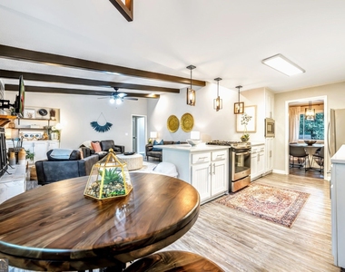 83 Kathryn Drive - Photo Thumbnail 4
