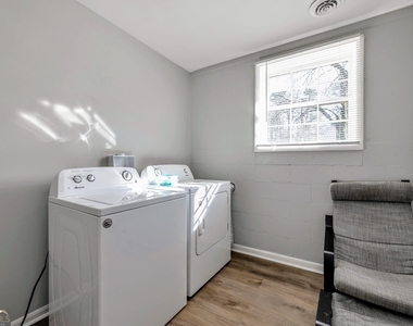 444 Smyrna Powder Springs Road Sw - Photo Thumbnail 18