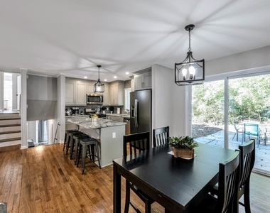 444 Smyrna Powder Springs Road Sw - Photo Thumbnail 2