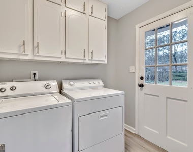 4428 John Drive - Photo Thumbnail 12