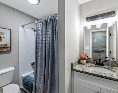 2660 Indian Lake Drive - Photo Thumbnail 21