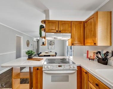 654 Joel Drive - Photo Thumbnail 5
