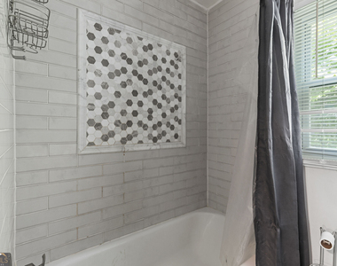 1472 North Avenue Nw - Photo Thumbnail 20