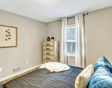 3017 Valley View Drive - Photo Thumbnail 17