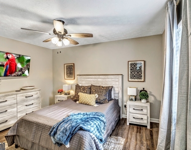 3017 Valley View Drive - Photo Thumbnail 14