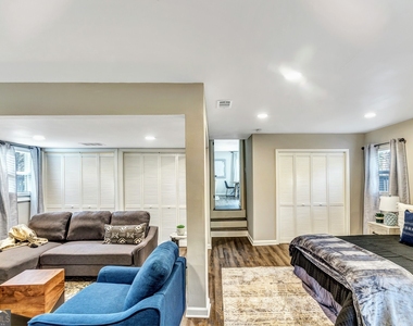 3017 Valley View Drive - Photo Thumbnail 11