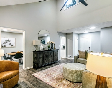 85 Wilhelmina Drive - Photo Thumbnail 8