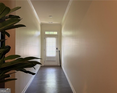1083 Shadow Glen Drive - Photo Thumbnail 3