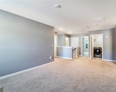 1083 Shadow Glen Drive - Photo Thumbnail 19