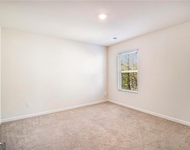 1083 Shadow Glen Drive - Photo Thumbnail 17