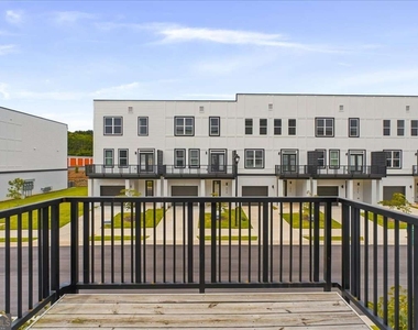 1077 Glen Opal Drive - Photo Thumbnail 18