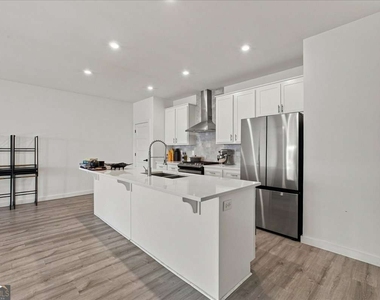 1077 Glen Opal Drive - Photo Thumbnail 9