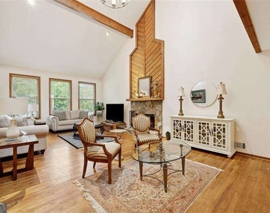 3655 Winters Hill Drive - Photo Thumbnail 2