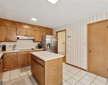 3655 Winters Hill Drive - Photo Thumbnail 7