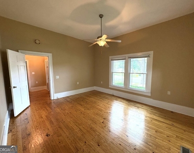 599 Gordon Street - Photo Thumbnail 22