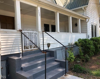 599 Gordon Street - Photo Thumbnail 4