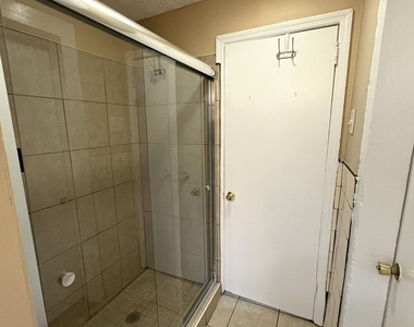 599 Gordon Street - Photo Thumbnail 9