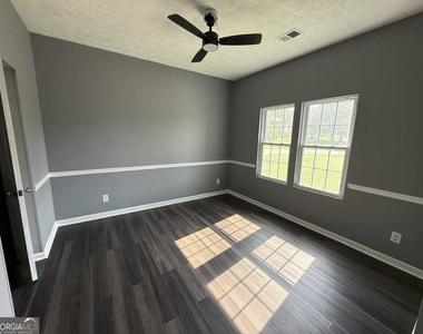 6463 Pine Bark Court - Photo Thumbnail 10