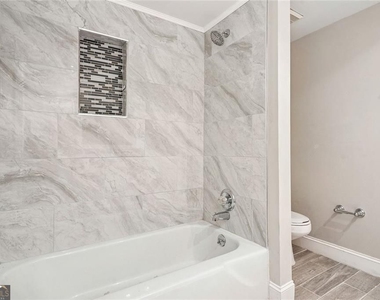 6851 Roswell Road - Photo Thumbnail 11