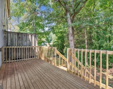 6458 Bedford Lane - Photo Thumbnail 19