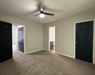 6458 Bedford Lane - Photo Thumbnail 16