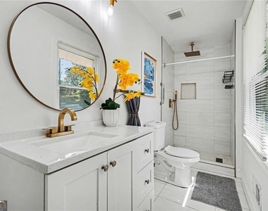 2637 Casher Drive - Photo Thumbnail 14