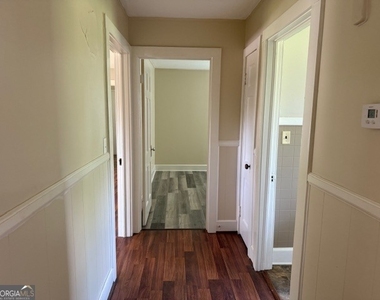 135 Fairview Avenue - Photo Thumbnail 6