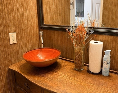 8945 Carroll Manor Drive - Photo Thumbnail 5