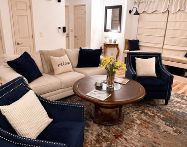 8945 Carroll Manor Drive - Photo Thumbnail 9