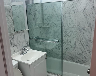 East 76th Street - Photo Thumbnail 1