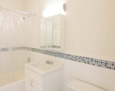 427 East 76th Street - Photo Thumbnail 10