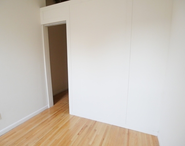 427 East 76th Street - Photo Thumbnail 6