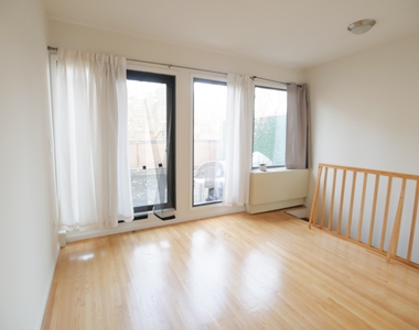 427 East 76th Street - Photo Thumbnail 9