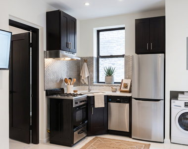 309 West 111th Street - Photo Thumbnail 4