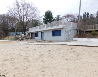 23 Cabot Ln - Photo Thumbnail 40