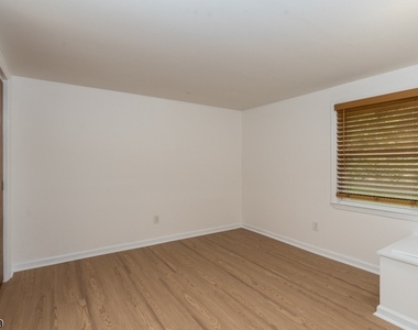 23 Cabot Ln - Photo Thumbnail 26