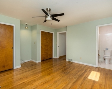 23 Cabot Ln - Photo Thumbnail 14