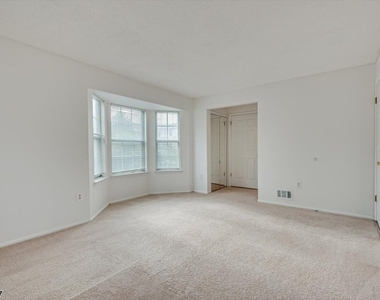 57 Lindsey Ct - Photo Thumbnail 15