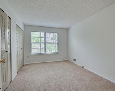 57 Lindsey Ct - Photo Thumbnail 18