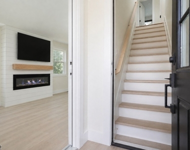 941 South Ave - Photo Thumbnail 1