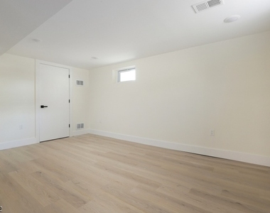 941 South Ave - Photo Thumbnail 9