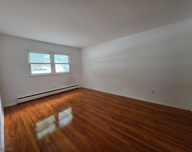87 Elm Rd - Photo Thumbnail 10