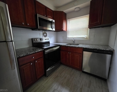 87 Elm Rd - Photo Thumbnail 7