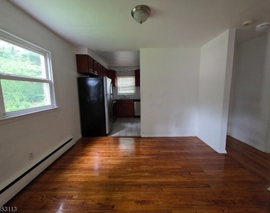 87 Elm Rd - Photo Thumbnail 4