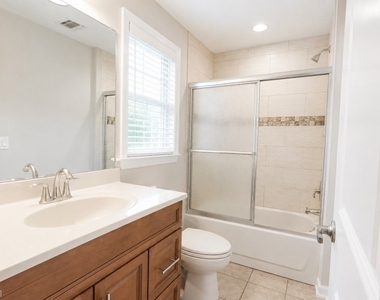 528 Cumberland St - Photo Thumbnail 15
