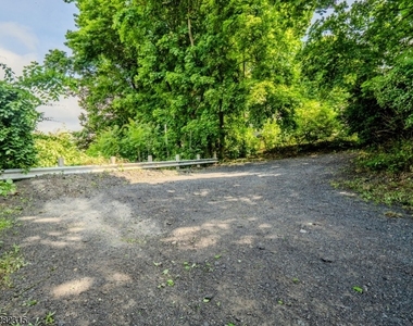 3 Church St - Photo Thumbnail 14