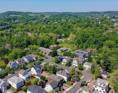 40 Ocean St - Photo Thumbnail 12