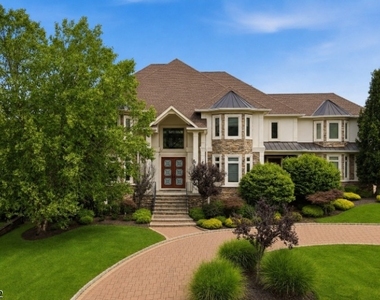 14 Michele Lane - Photo Thumbnail 1
